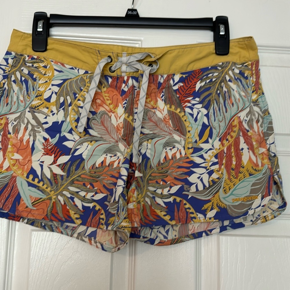 Love these  swim shorts! Super cute!!